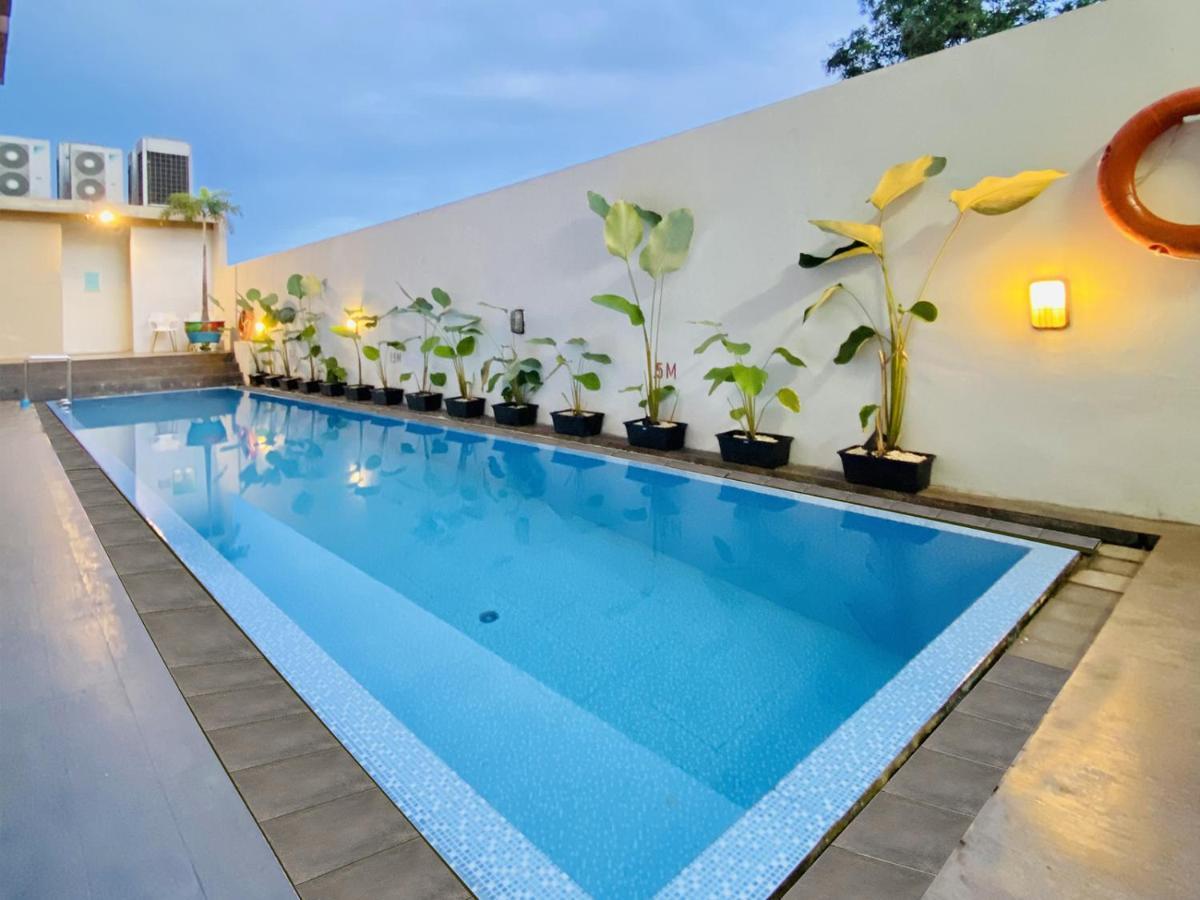 Khas Pekanbaru Hotel מראה חיצוני תמונה