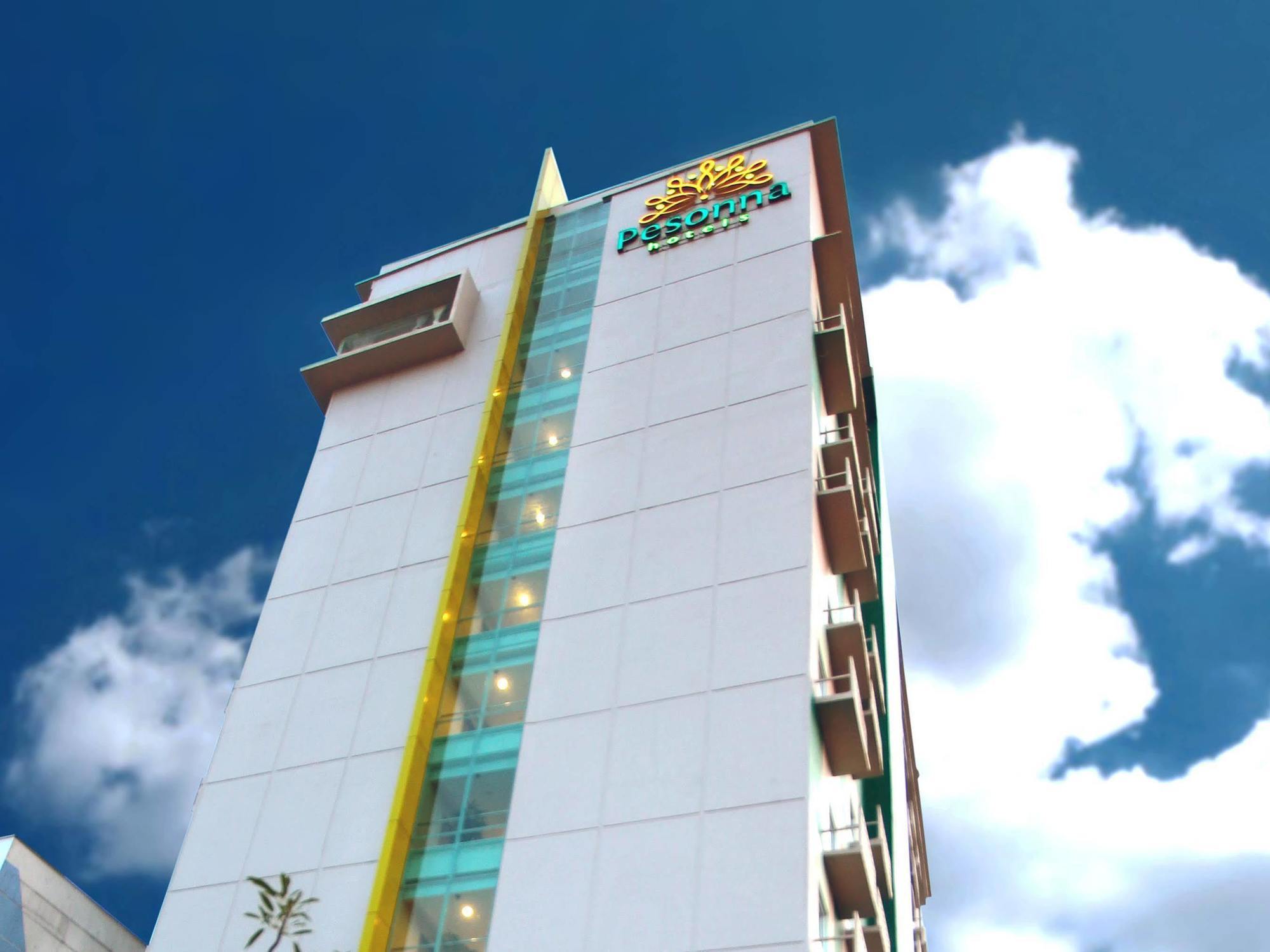 Khas Pekanbaru Hotel מראה חיצוני תמונה